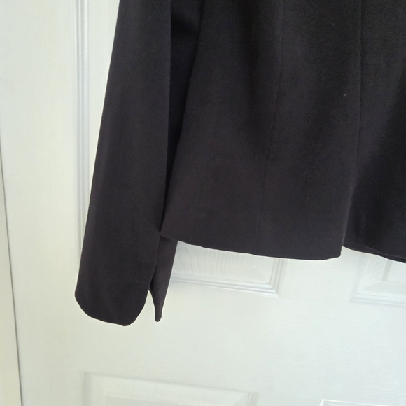 Eddie Bauer Women's Black Button Down Causal Blazer Jacket Size‎ 10 - Picture 6 of 16